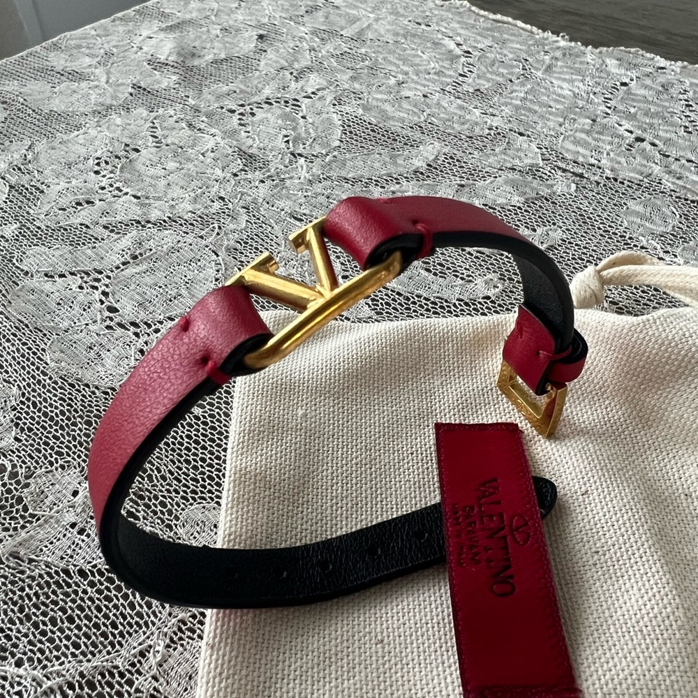 Authentic Valentino VLOGO SIGNATURE CALFSKIN BRACELET